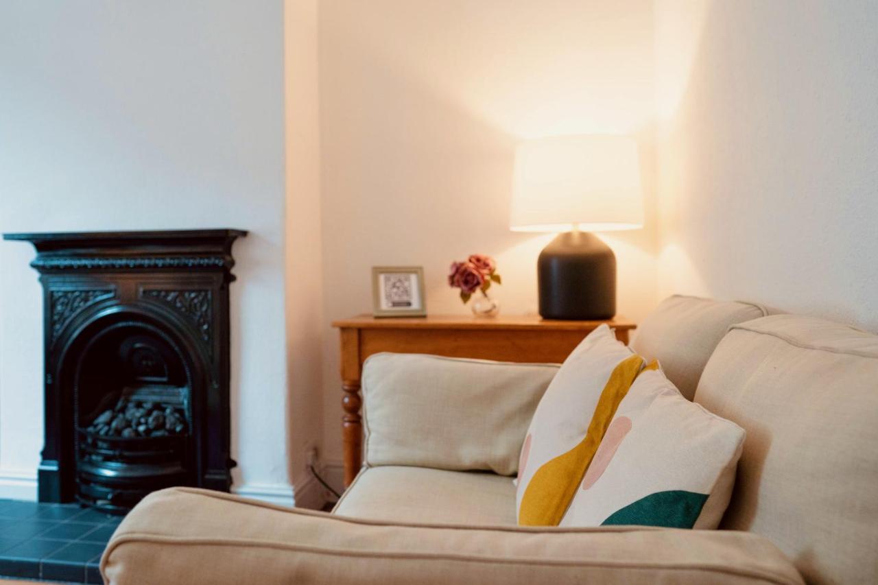 Stylish Retreat Inside Walls