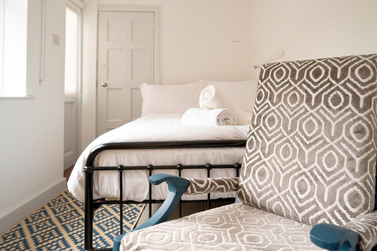 Stylish Retreat Inside Walls *