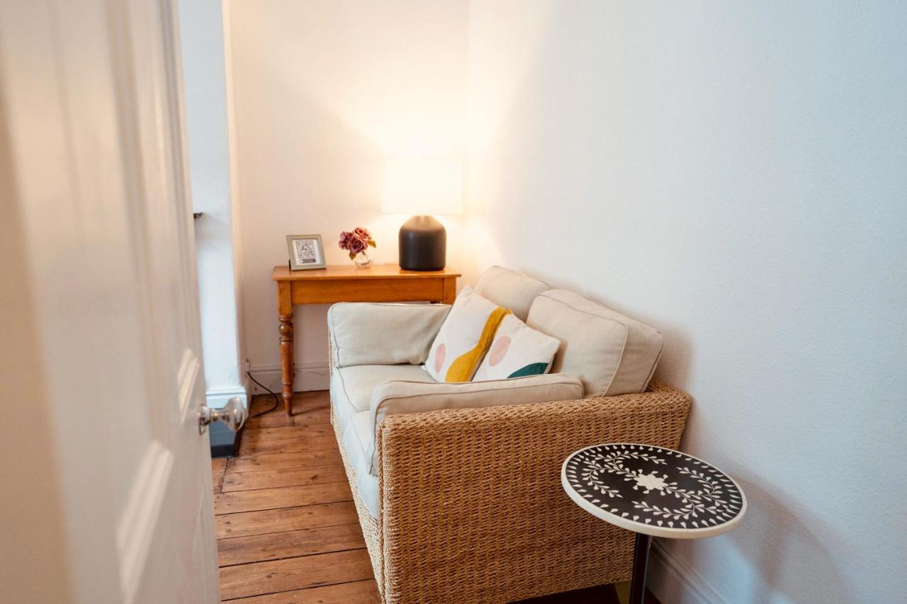 Stylish Retreat Inside Walls Holiday home *