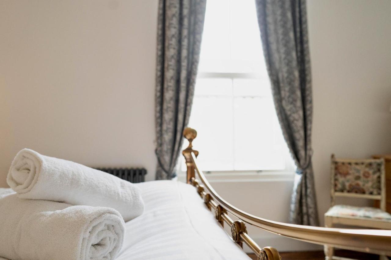 Stylish Retreat Inside Walls Holiday home *